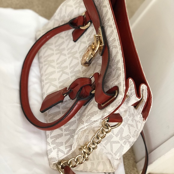 Michael Kors Accessories - ❌SOLD❌ Micheal kors purse